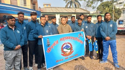 खोखो खेल्न भक्तपुर जाने वीरगञ्ज महानगरको टोलीलाई मेयर सिंहले दिए शुभकामना